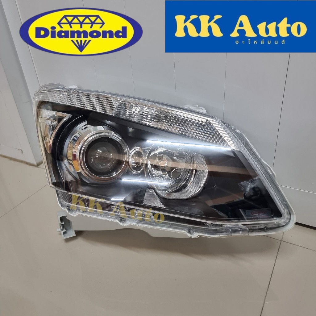ไฟหน้า Isuzu D max ปี 2012-2016 รุ่นโปรเจคเตอร์ จานฉายโครเมี่ยม อีซูซุ ดีแม็ก D-max ตราเพชร Diamond