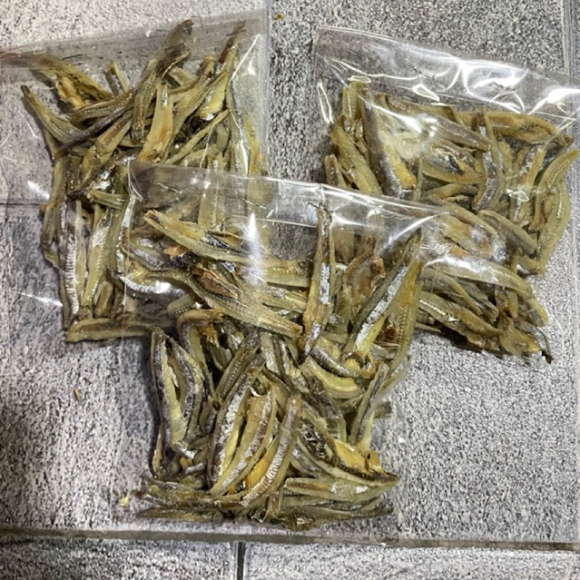 ปลาฉิ้งฉ่าง น้ำหนัก 300 กรัม(แพ็ค4ถุง)สำหรับทอด ยำมะม่วง ทำน้ำพริก