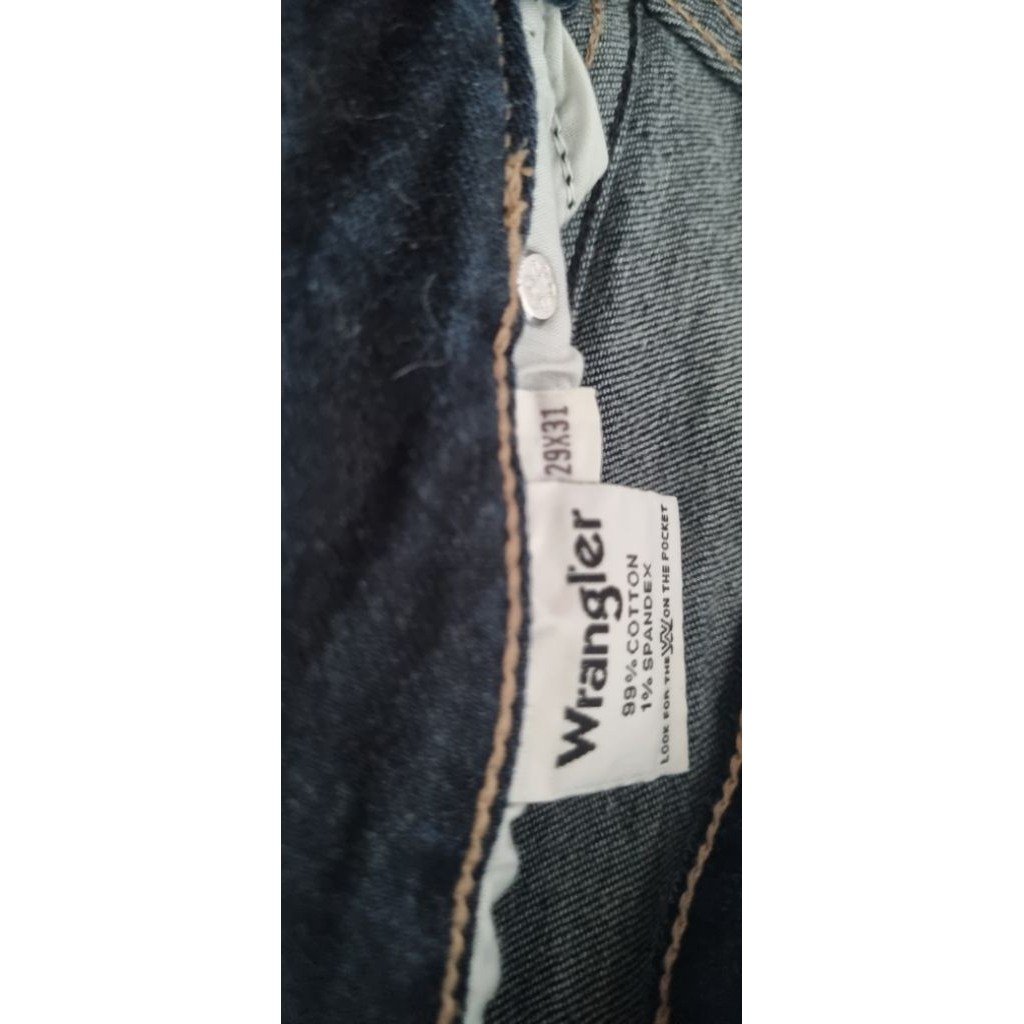Wrangler ยีนส์สีดำมือสอง