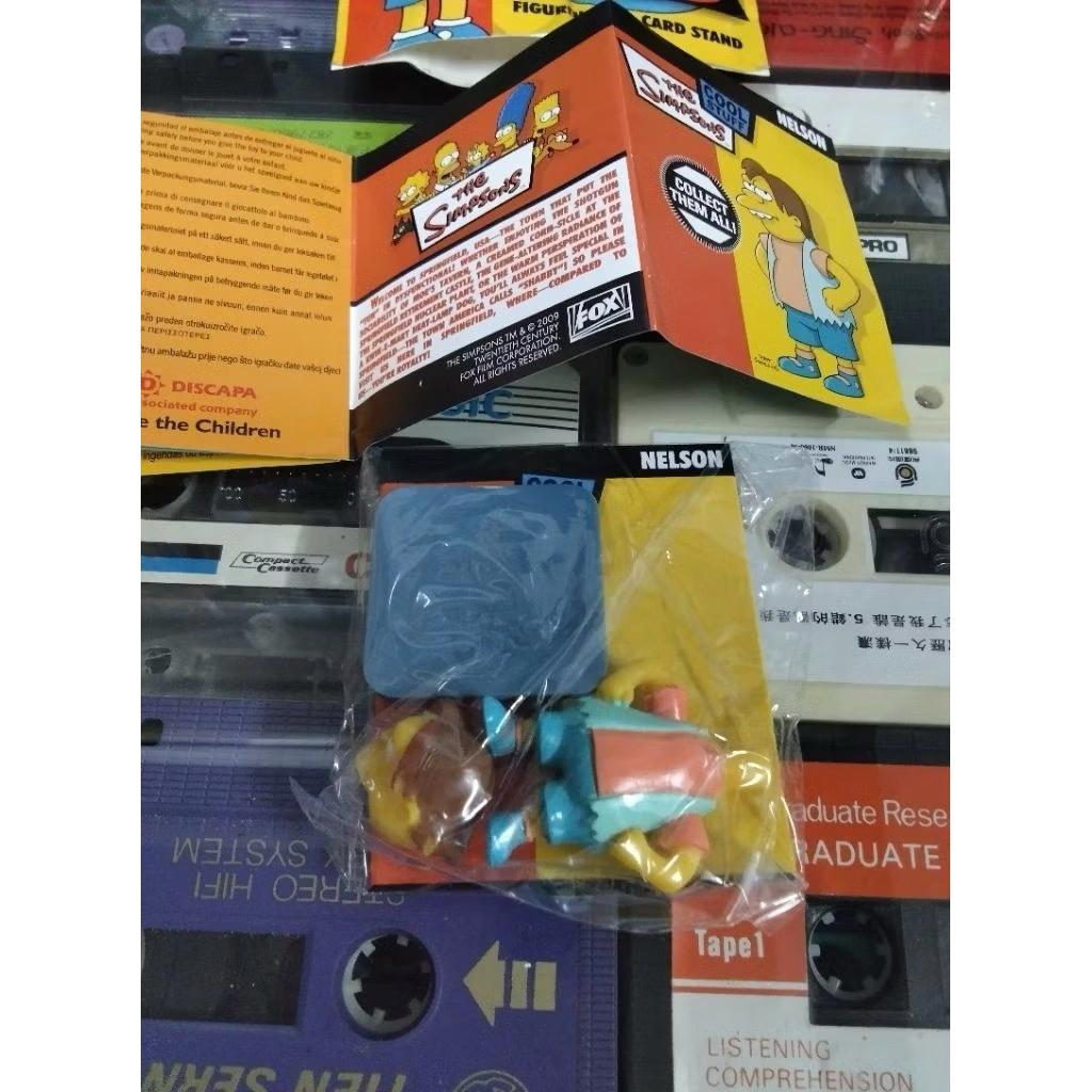 โมเดลมือสอง the simsons : nelson muntz สภาพดี แกะซองมาถ่ายรูป สินค้าจากตู้ญี่ปุ่น