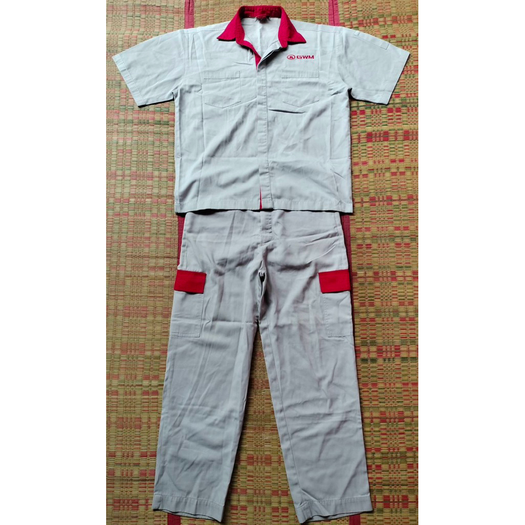 ชุดเสื้อกางเกง เซอร์วิส GWM