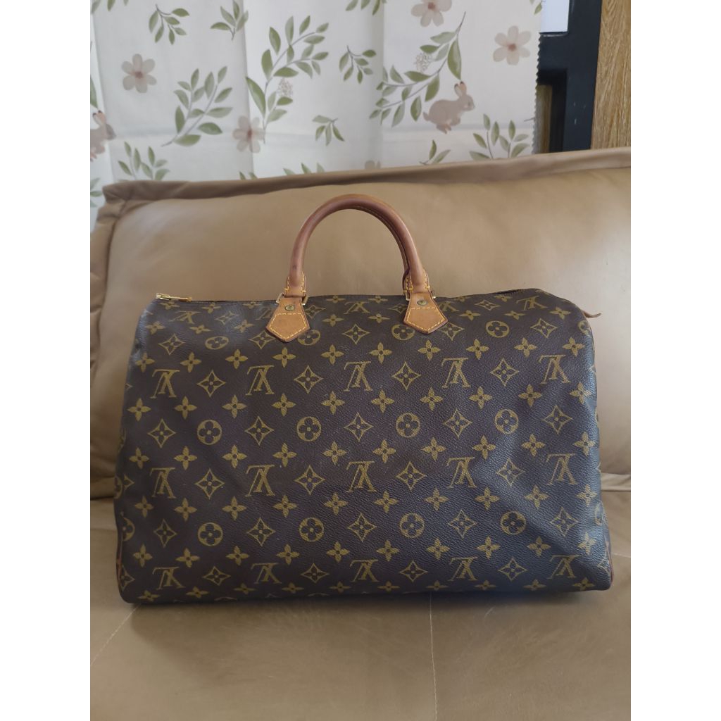 พร้อมส่ง**กระเป๋าถือ Louis vuitton แท้มือสอง