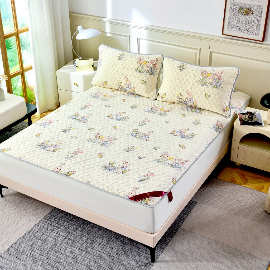 Hilton/Channita ผ้าปูที่นอนไหมเย็นยางพาราเย็นลายการ์ตูน  3.5 5 /6 ฟุต  ลายการ์ตูนน่ารักๆ Set 3 ชิ้น 🌈เกรดพรีเมี่ยม - รูปที่ 6