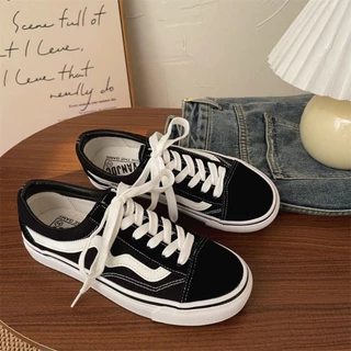 【จัดส่งที่รวดเร็ว】VSG ⭐️⭐️⭐️⭐️⭐️SHOES ชายและหญิง รองเท้าผ้าใบ ไซส์ ：36 - 45