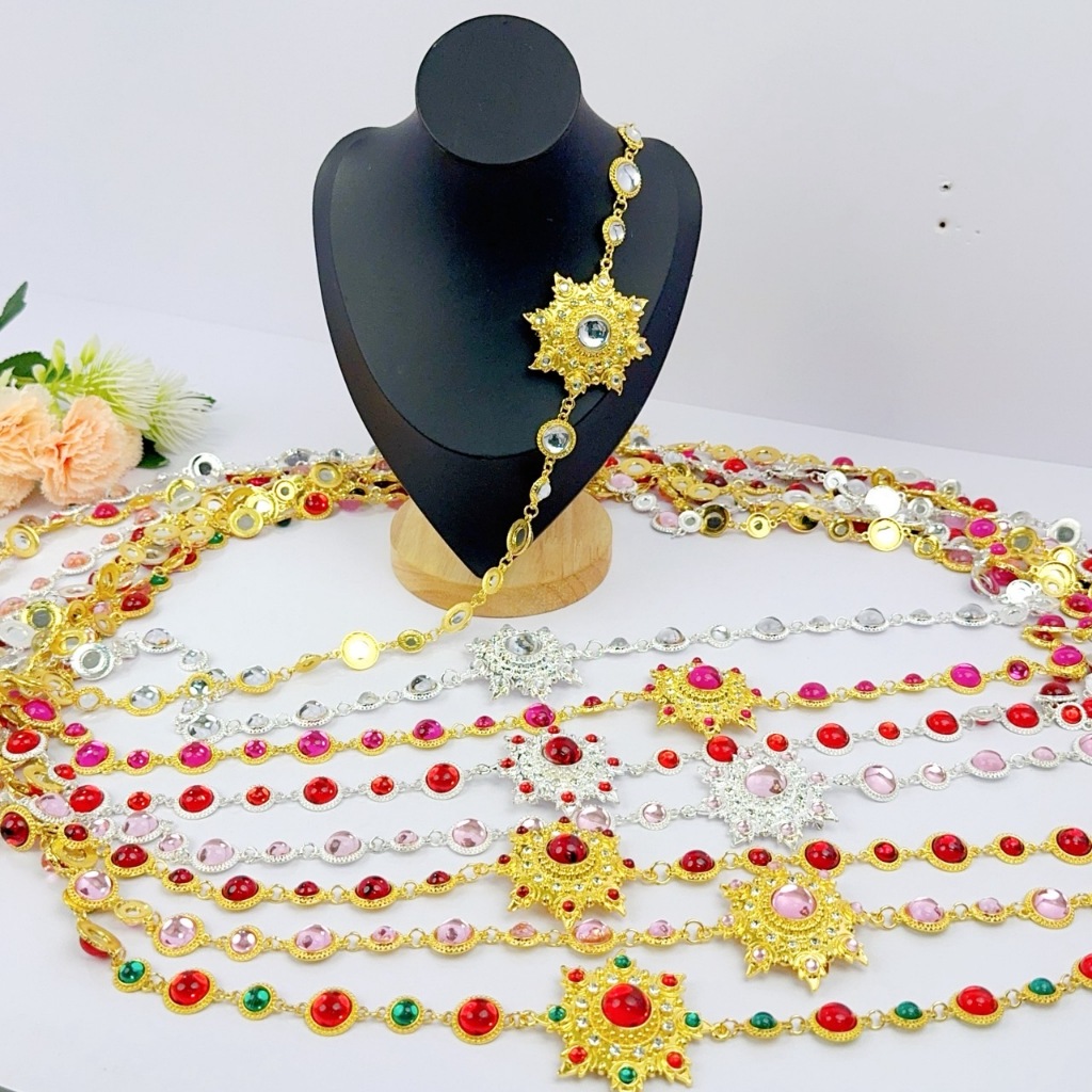 สังวาลย์ชุดไทย ประดับชุด พาดเฉียงไหล่ สวมใส่สวยงาม สามารถใช้ได้ทั้งเด็กและผู้ใหญ่