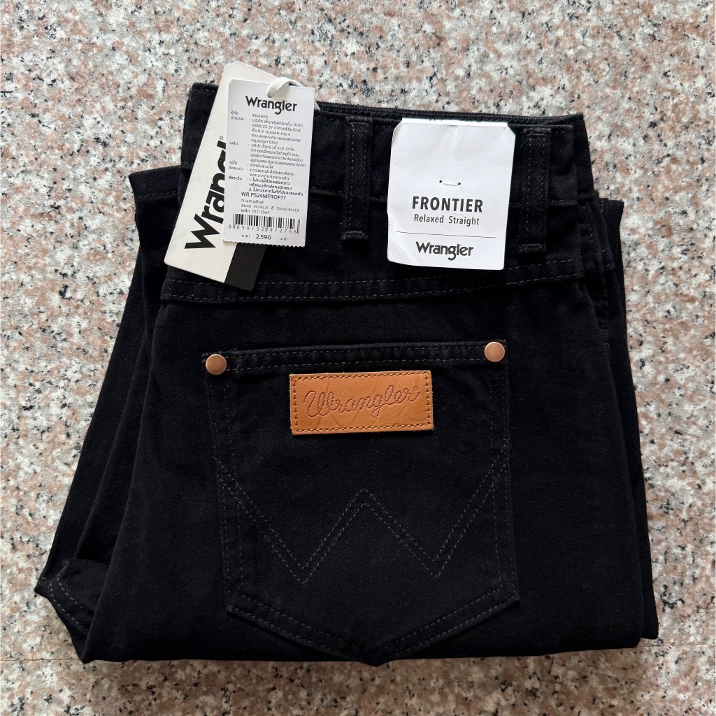 #มาใหม่ กระบอกใหญ่  Wrangler Frontier  สีดำ  ไม่ยืด เป้าซิป  เอวกลาง ของแท้จากSHOP