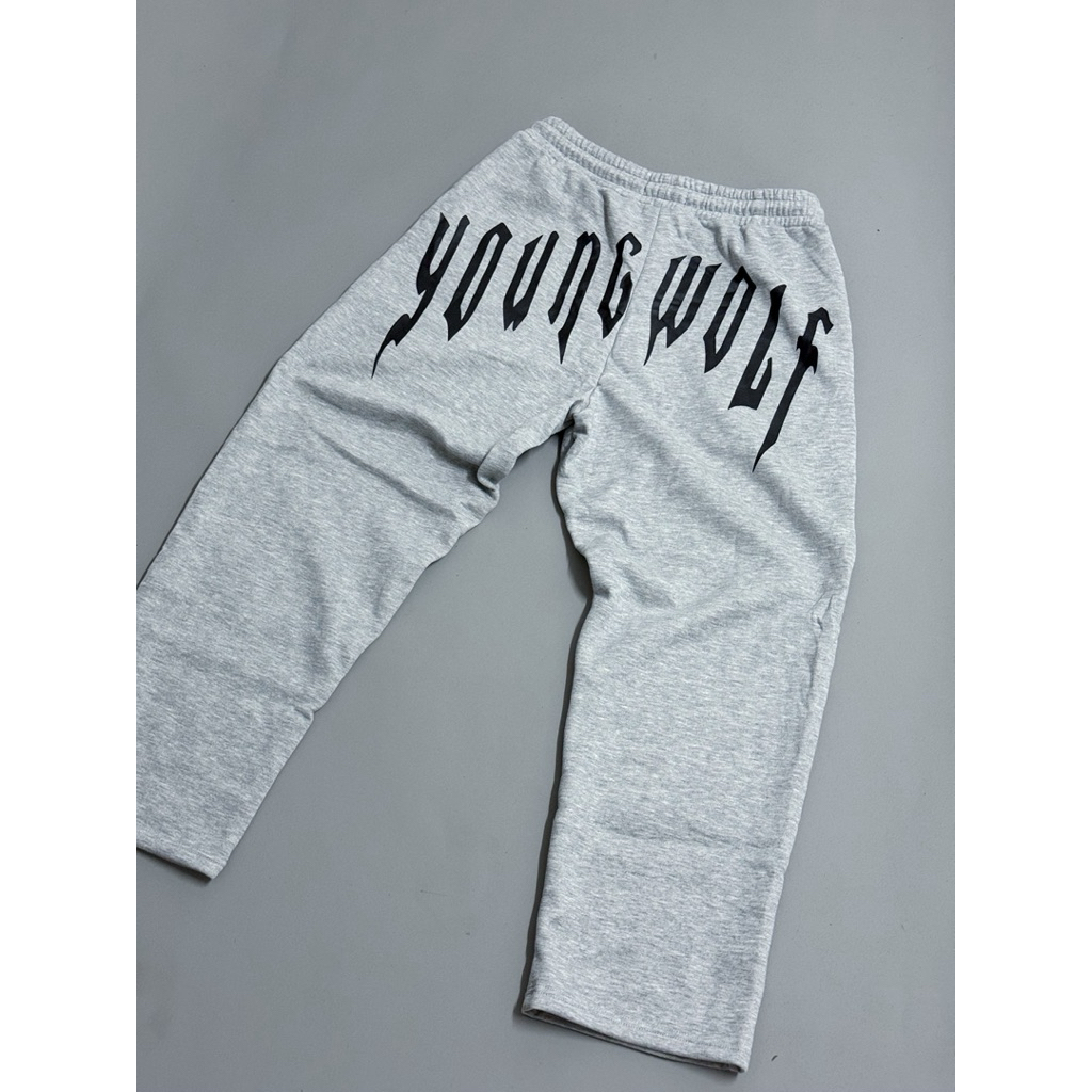 Rebuild part 3 / Sweatpants Back wolf