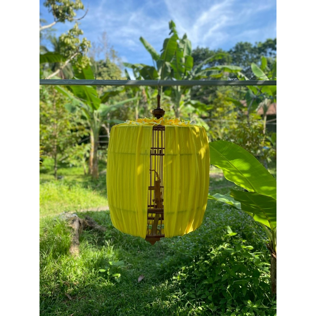 ผ้าคลุมกรงบินหลาดง ขนาด18-26นิ้ว รุ่นเปิดหน้ามีเชือกรัดใต้กรง
