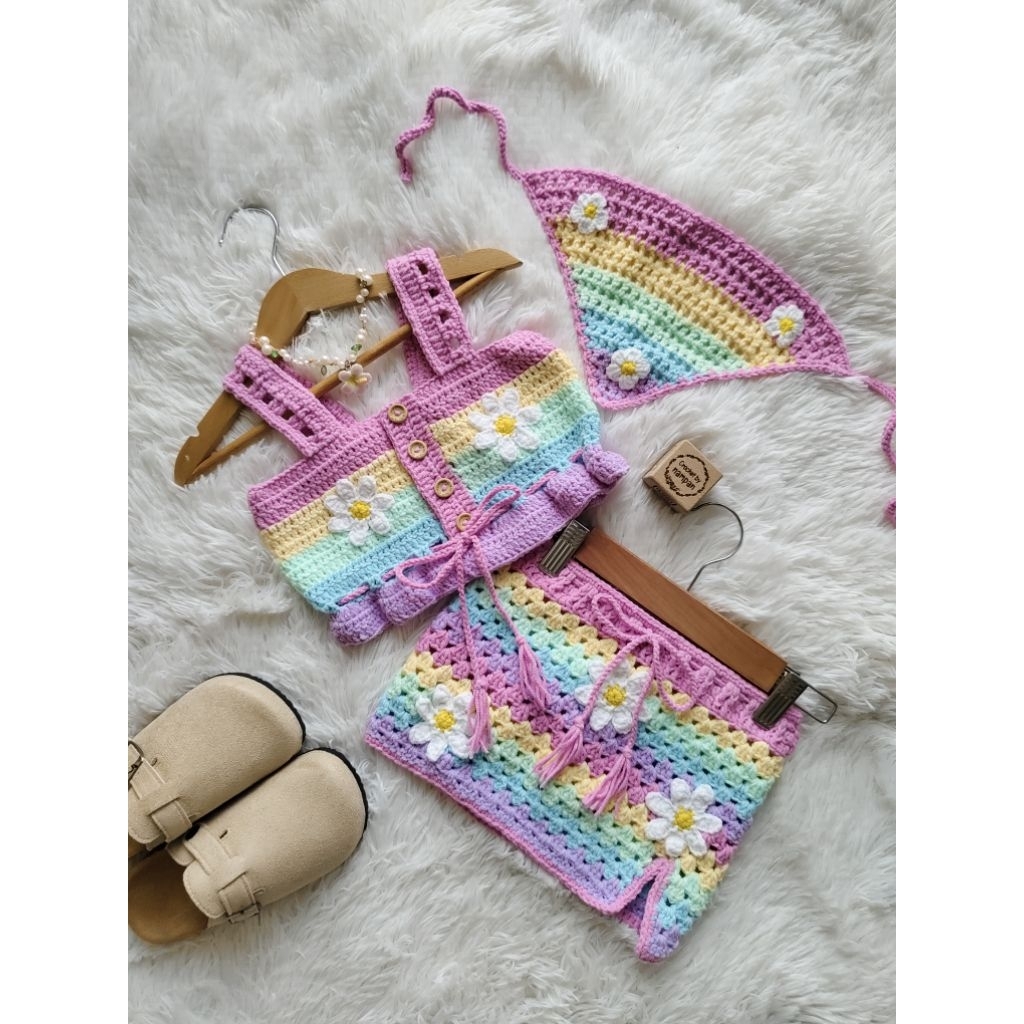 ชุดถักไหมพรมเด็ก 3 ชิ้น