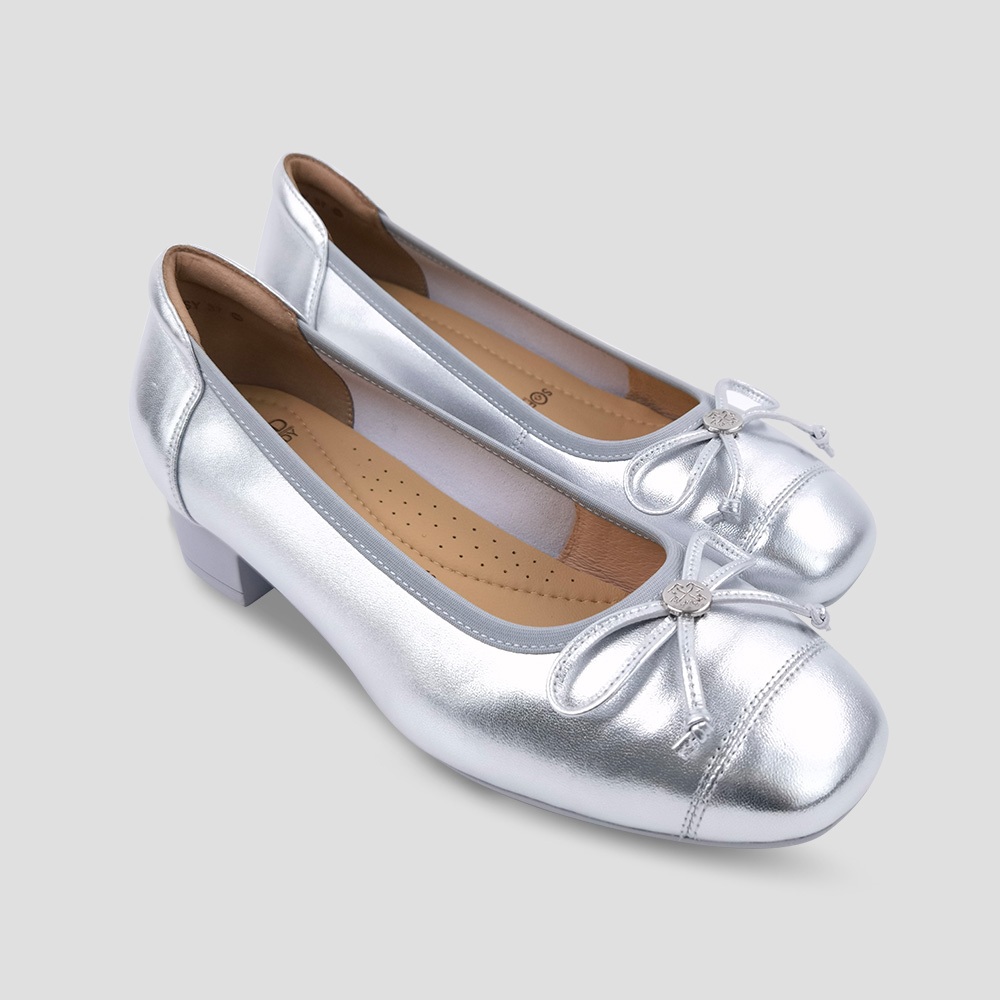 TREND รองเท้าหนังแท้/รองเท้าส้นเตี้ย ส้น 3.5 CM. รุ่น POSY สี M.SILVER | รองเท้าคัทชู ผู้หญิง
