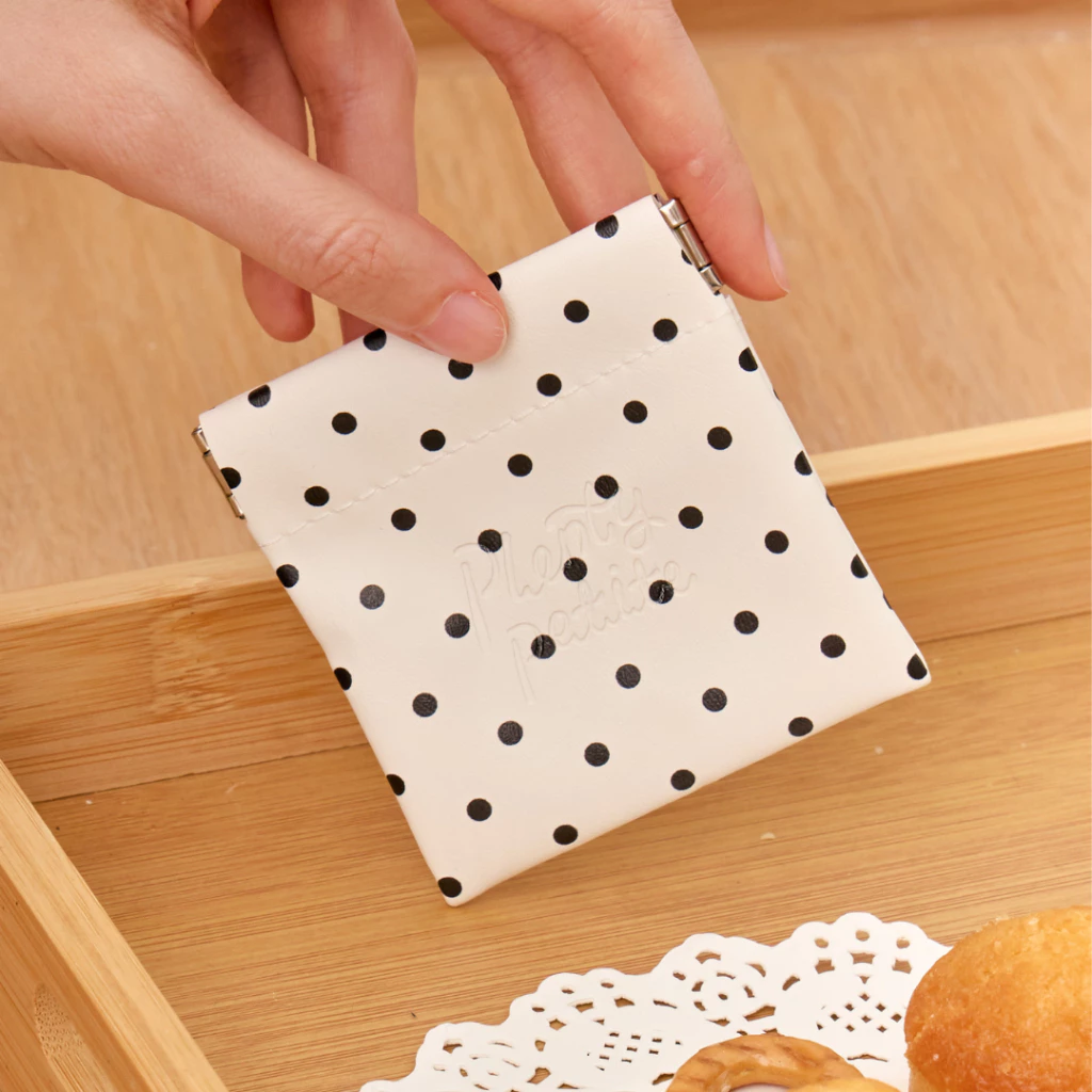 Petite Polka Dot Pouch ถุงใส่เครื่องประดับลายจุด
