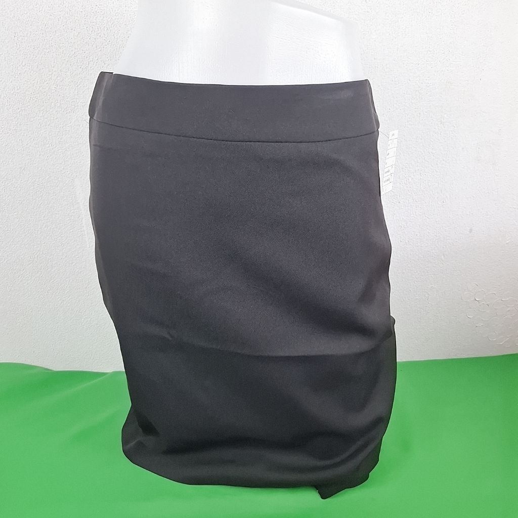 1L874 กระโปรงทำงาน กระโปรงแฟชั่น กระโปรงสั้น มือสอง หุ่นไซส์ M รายละเอียดตามรูปนะคะ