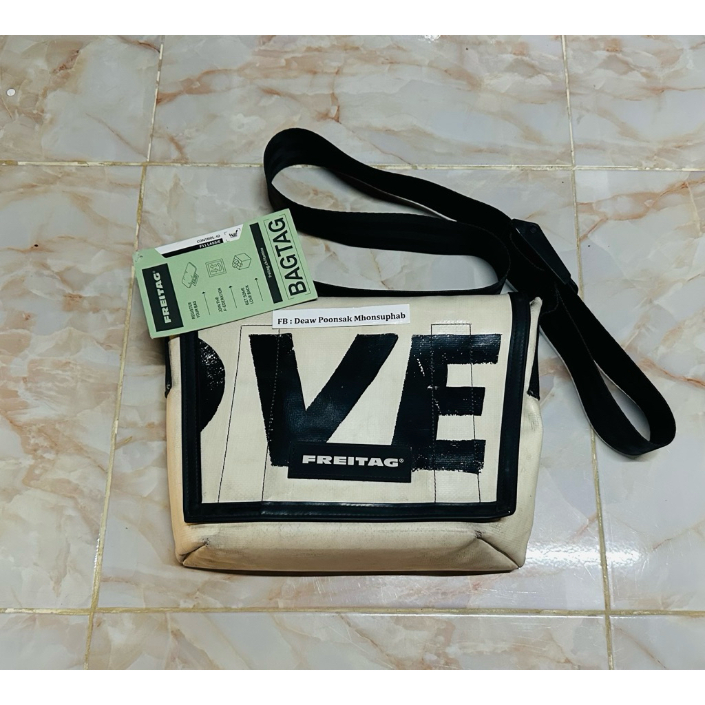 กระเป๋า FREITAG Lassie มือสอง