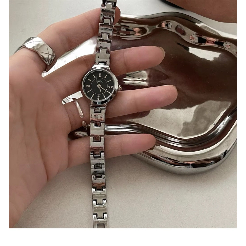 นาฬิกาข้อมือสตรี Quartz Handsmood สไตล์เกาหลี สายโซ่ขนาดเล็ก สีเงิน น้ำหนักเบา ทนทานต่อการสัมผัสได้ดี นาฬิกาข้อมือสตรี ราคาถูก Shopee Lazada
