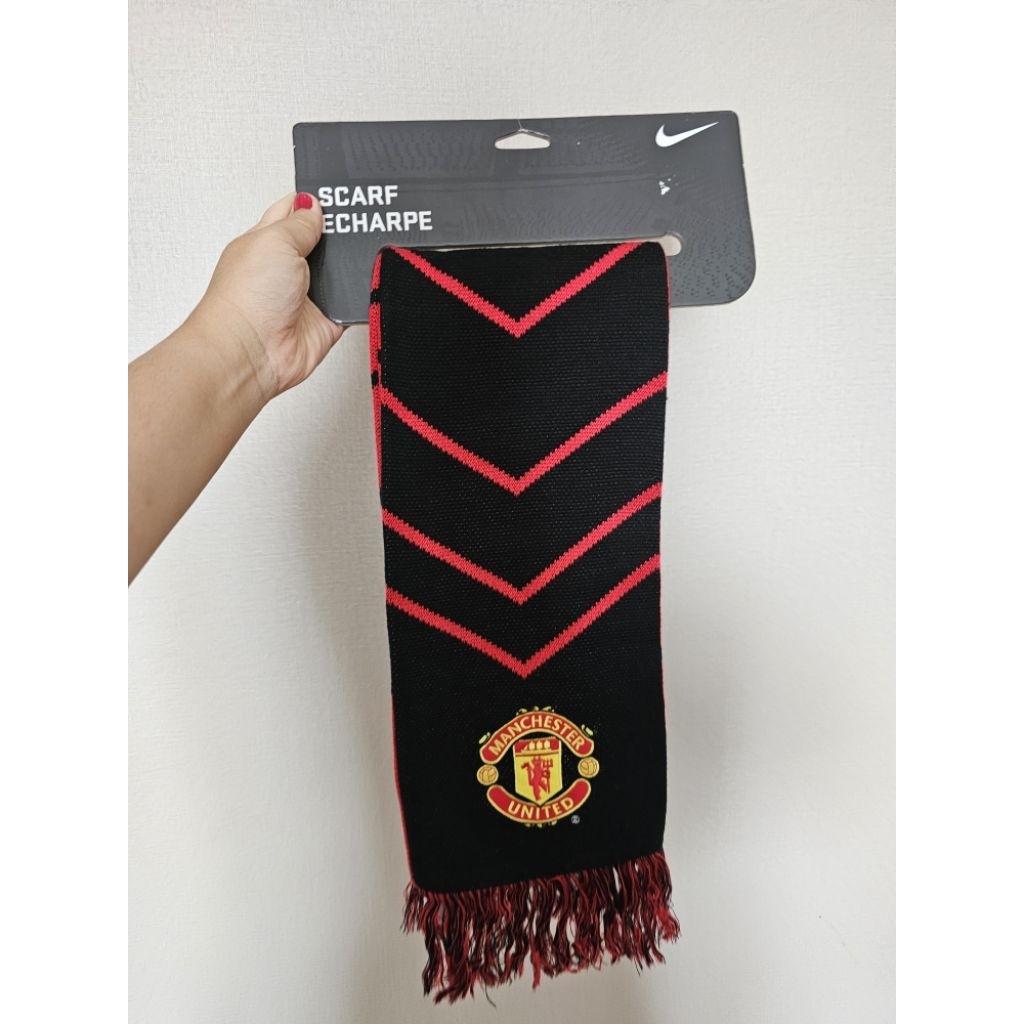 man u ผ้าพันคอยี่ห้อแท้