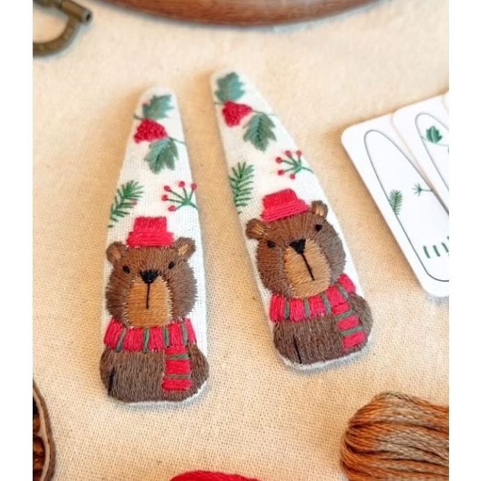 ชุดคิทงานปักกิ๊บติดผมลาย "Christmas bear1" พร้อมส่ง