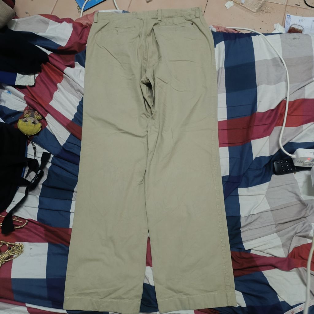 ขาย 690​ บาทTommy เอว 34 ยาว 42