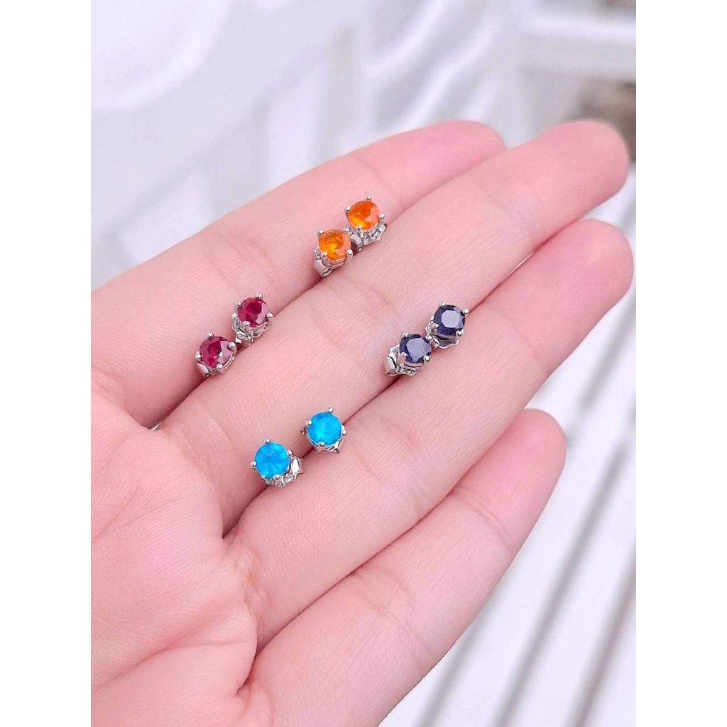 ต่างหูเงินแท้92.5% ฝังพลอยแท้นำโชค​ไพลิน ทับทิม มรกต​ โอปอลสีฟ้า โอปอลสีส้ม ​ ขนาด​ 4 มิล