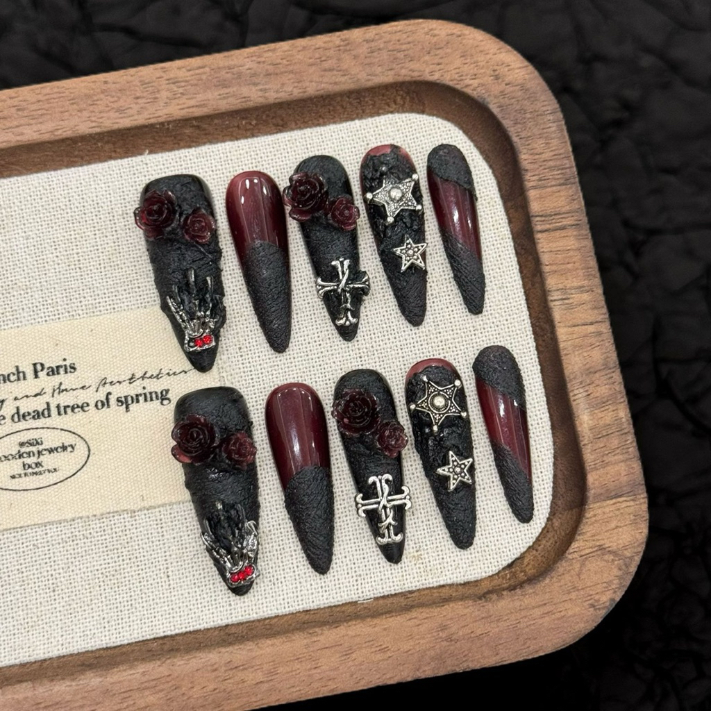 ฟรีกาว🍓Handmade A3031เล็บปลอมเล็บอินเทรนด์ ซีรีส์ฮาโลวีน เด็กสาวดวงตาแมวเฮนน่ากรณีแฮนด์เมด