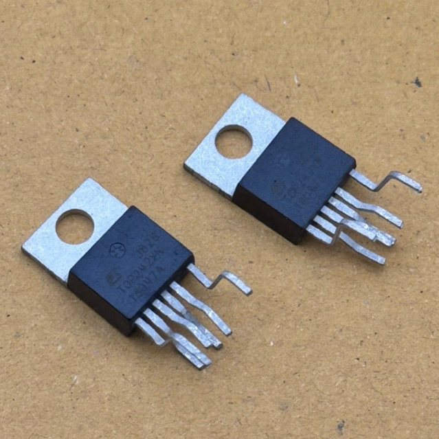 TOP242YN คือ ไอซี (Integrated Circuit) ภาคจ่ายไฟ AC/DC Converters 14W 85-265 VAC 22 W230 VAC