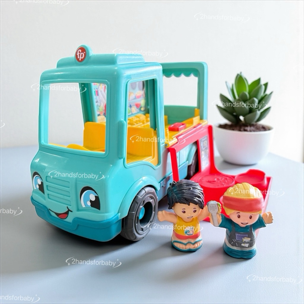 Little play set food truck