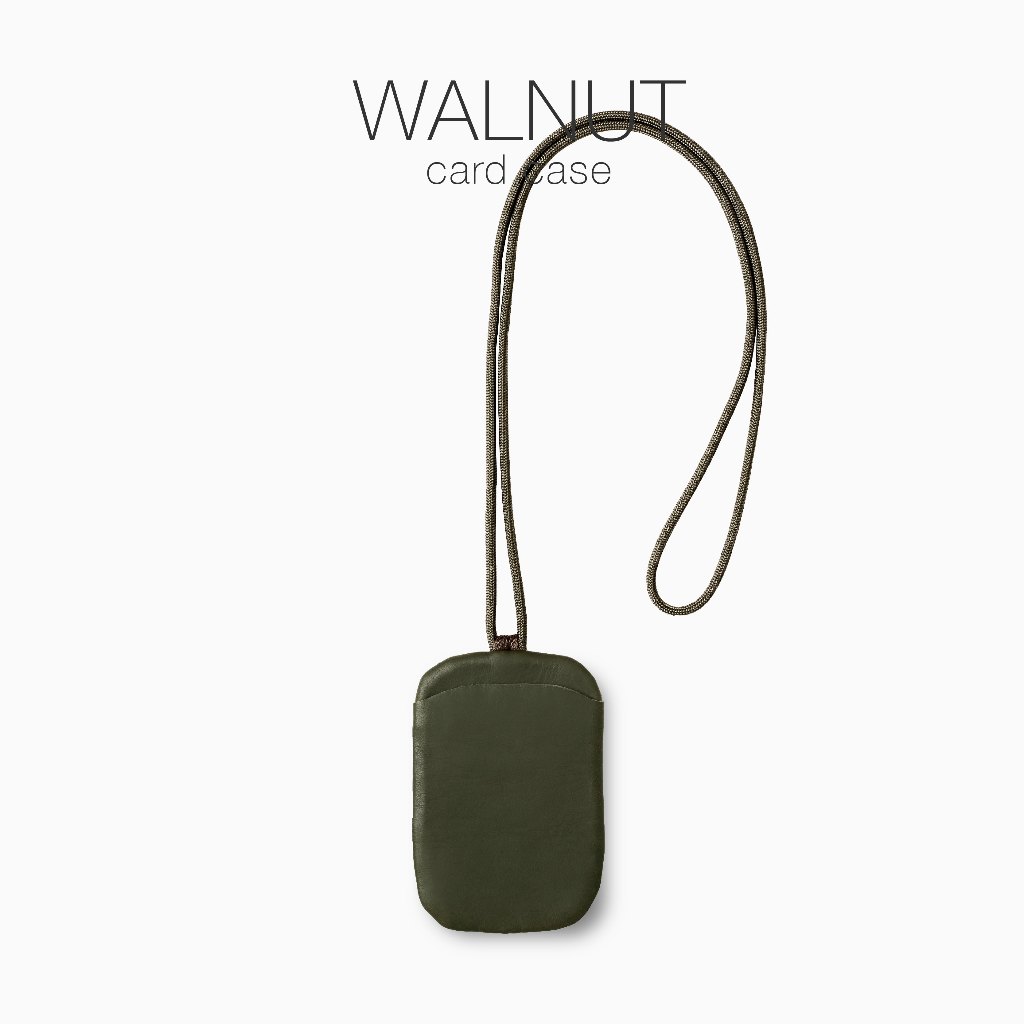 labrador WALNUT card case เคสใส่บัตร มีสายคล้องคอ (LAA193)