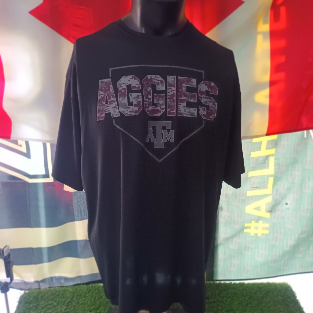 NCAA T.A.M 'AGGIES' TEXAS A&M t-shirt pixel camo logo. size xxl, chest 50, long30. rate 8.9. READ IN