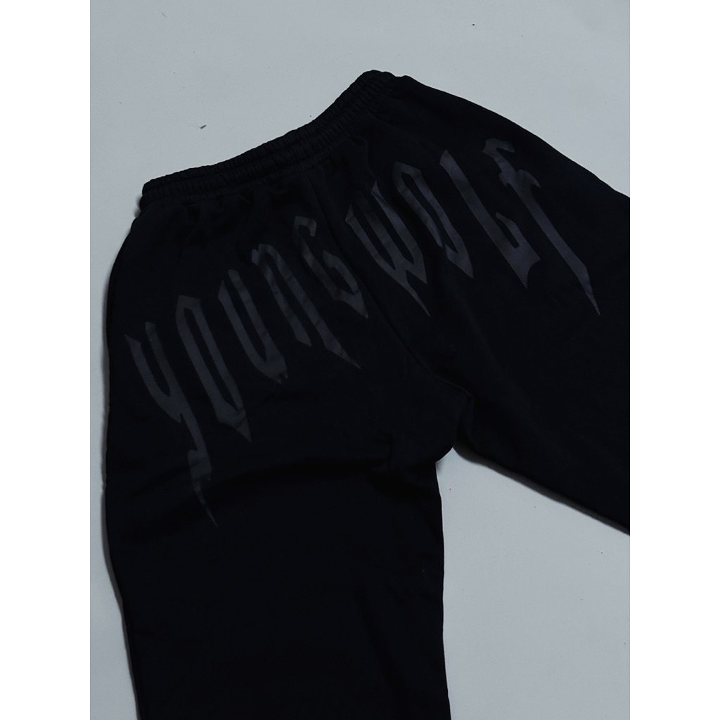 Rebuild part 3 / Sweatpants Back wolf