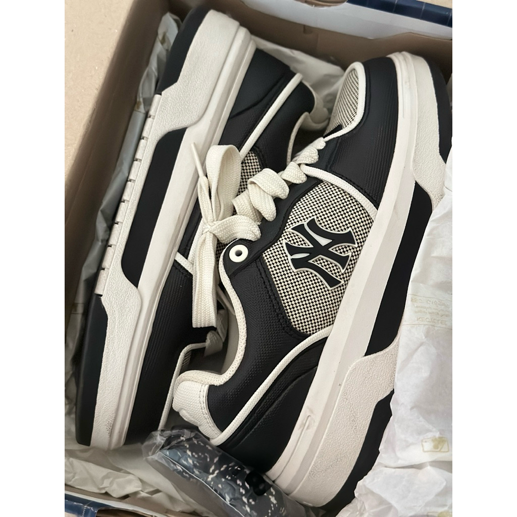 รองเท้า MBL แท้มือสอง