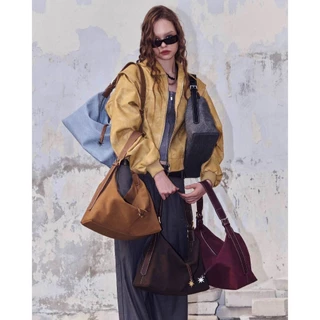 GLISS - GINN กระเป๋าทรง Hobo วัสดุหนัง Pu Premium ลายผ้า