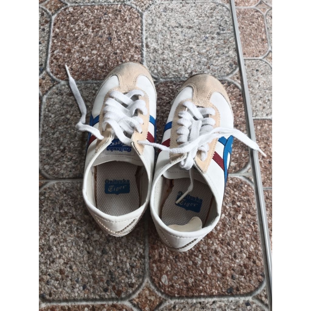 รองเท้าเด็กมือสอง Onitsuka Tiger
