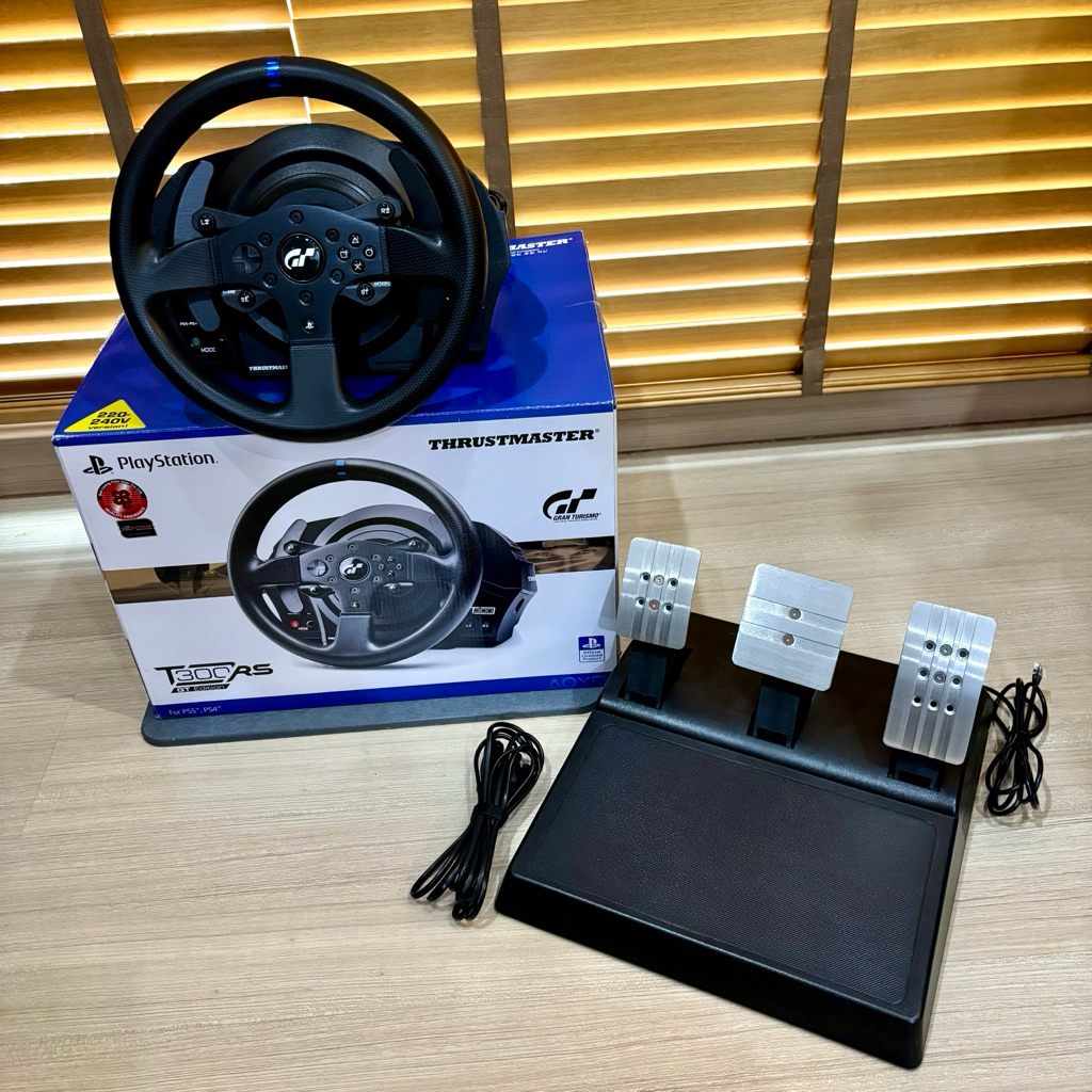 Thrustmaster T300 RS GT Edition จอยพวงมาลัย มือ 2 สภาพเหมือนใหม่