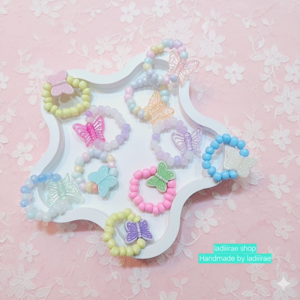แหวนลูกปัด  [พร้อมส่ง] จัดเซ็ต 5 วง/ 10 วง/ 20 วง คละแบบ เหมาะสำหรับเป็นของขวัญ ของแถม ของแจกน่ารักๆ