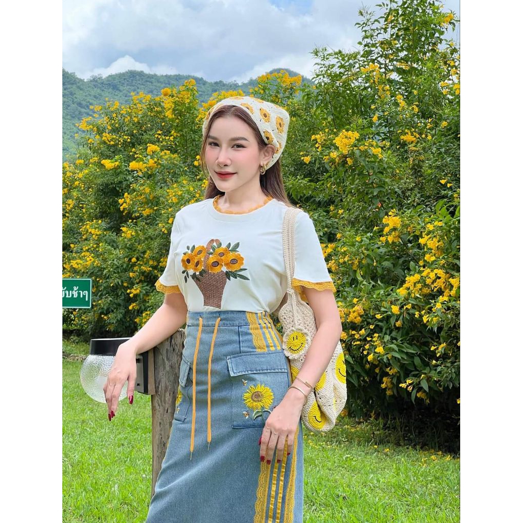 jidapa style ป้าย VG ชุดเซ็ทกระโปรงยีนส์ปักดอกทานตะวัน มือ1 Size S