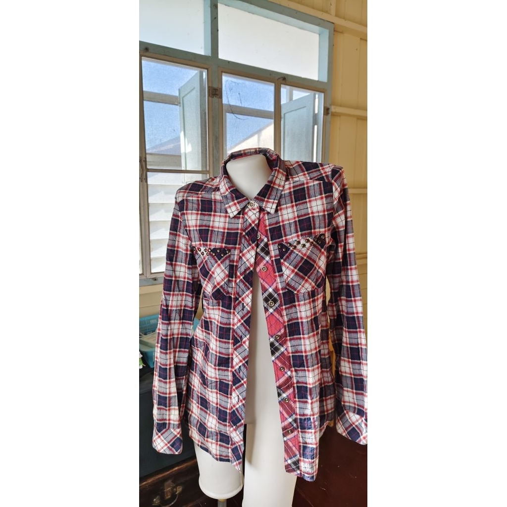 Tommy Girl เสื้อเชิ้ตลายสก๊อต อก 34 นิ้ว