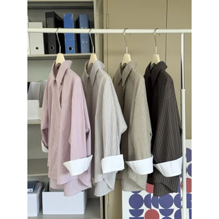 Z006 Layer Shirt เสื้อเชิ้ตโอเวอร์ไซต์ ดีไซน์แต่งปลายแขนสีขาวตัด ปักโลโก้ด้านหลังเก๋ ๆ เป็นซิกเนเจอร์ของรุ่นนี้