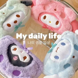 Sanrio กระเป๋าดินสอคุโรมิ ซานริโอ้ ดีไซน์ขนปุกปุย กระเป๋าเครื่องเขียนนักเรียนน่ารัก สินค้ามีพร้อมส่ง