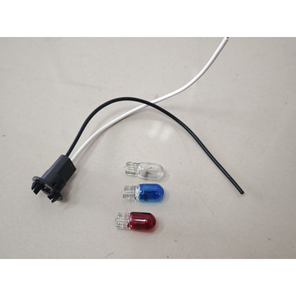 ขั้วไฟหรี่วัดบูสหน้าน้ำมัน พลาสติกอบ่างดี พร้อมหลอดไฟหรี่ 3สี
 - รูปที่ 3