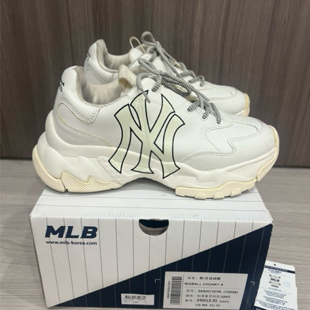 ส่งต่อรองเท้าแบรนด์ MLB รองเท้าผ้าใบ Unisex รุ่น 3ASHC101N 50IVS สี Ivory Size EU:39 /ของแท้ 100% ซื