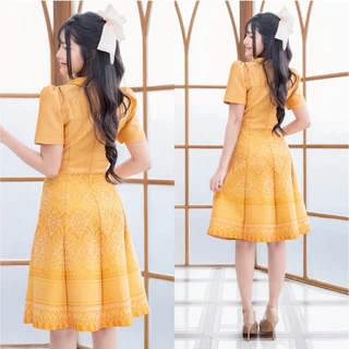 [พร้อมส่ง] ชุดเดรสผ้าทอลายไทย กั๊กสีพื้น คอปก แต่โบว์ อัดกาวทั้งชุด