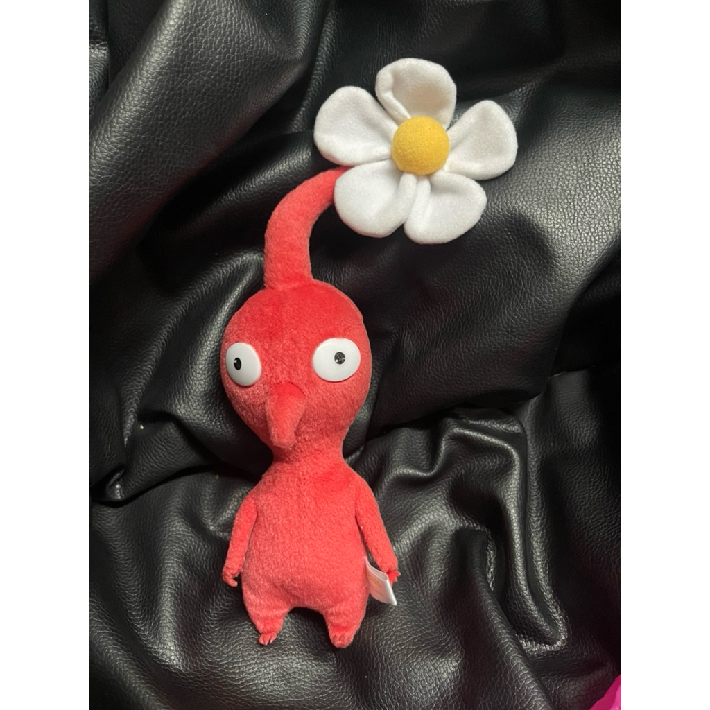 ตุ๊กตา Pikmin 🌸มือสอง ‼️มีตำหนิ ตาเป็นรอย แขนมีรอย