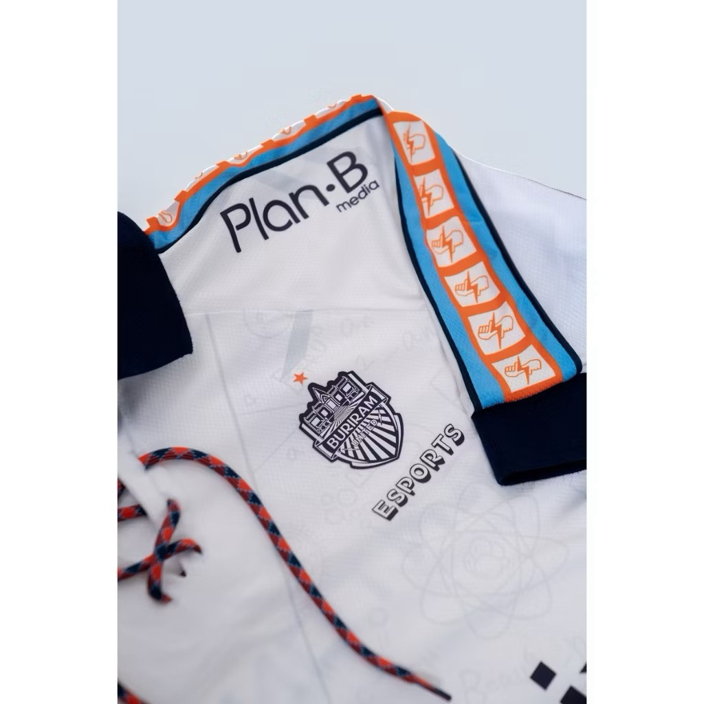 เสื้อ Esports BRU Jersey Winter2025 White ของแท้ 💯 - รูปที่ 2