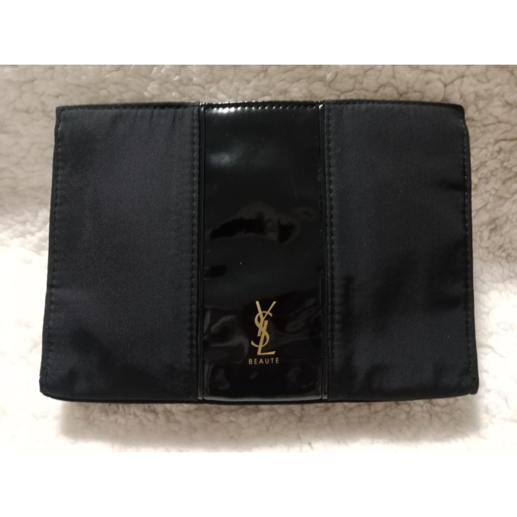 ส่งต่อกระเป๋าYSL(beauty)