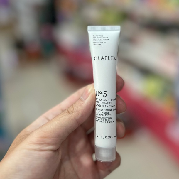 Olaplex No.5 Bond Maintenance Conditioner 20 ml  โอลาเพล็กซ์ นัมเบอร์ 5 บอนด์ เมนเทแนนซ์ คอนดิชันเนอ