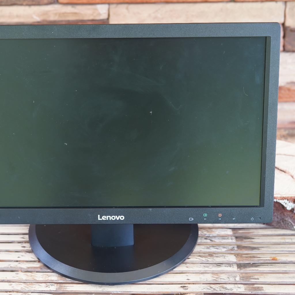 จอคอม มือสองใช้งานได้ปกติ Lenovo thinkvision e1922s