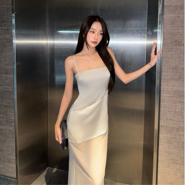 Kaelyn – (New in) TIFFANY dress ชุดเดรสยาวออกงาน