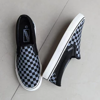 【จัดส่งที่รวดเร็ว】VSG💯 Shoes สไตล์คลาสสิค สวมใส่สบาย รองเท้าผู้ชาย รองเท้าผู้หญิง ⭐️ขนาด36-45⭐️