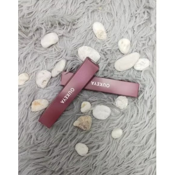 ลิปสติกเนื้อกำมะหยี่ OUKEYA