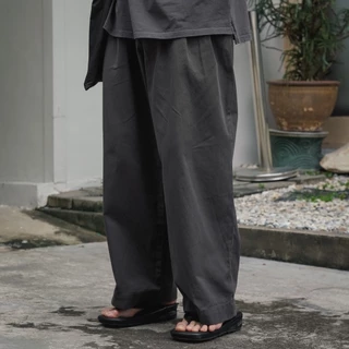 TRUFFLE STUDIO WIDE PANTS - กางเกงขาวยาว ทรง SPORTSWEAR