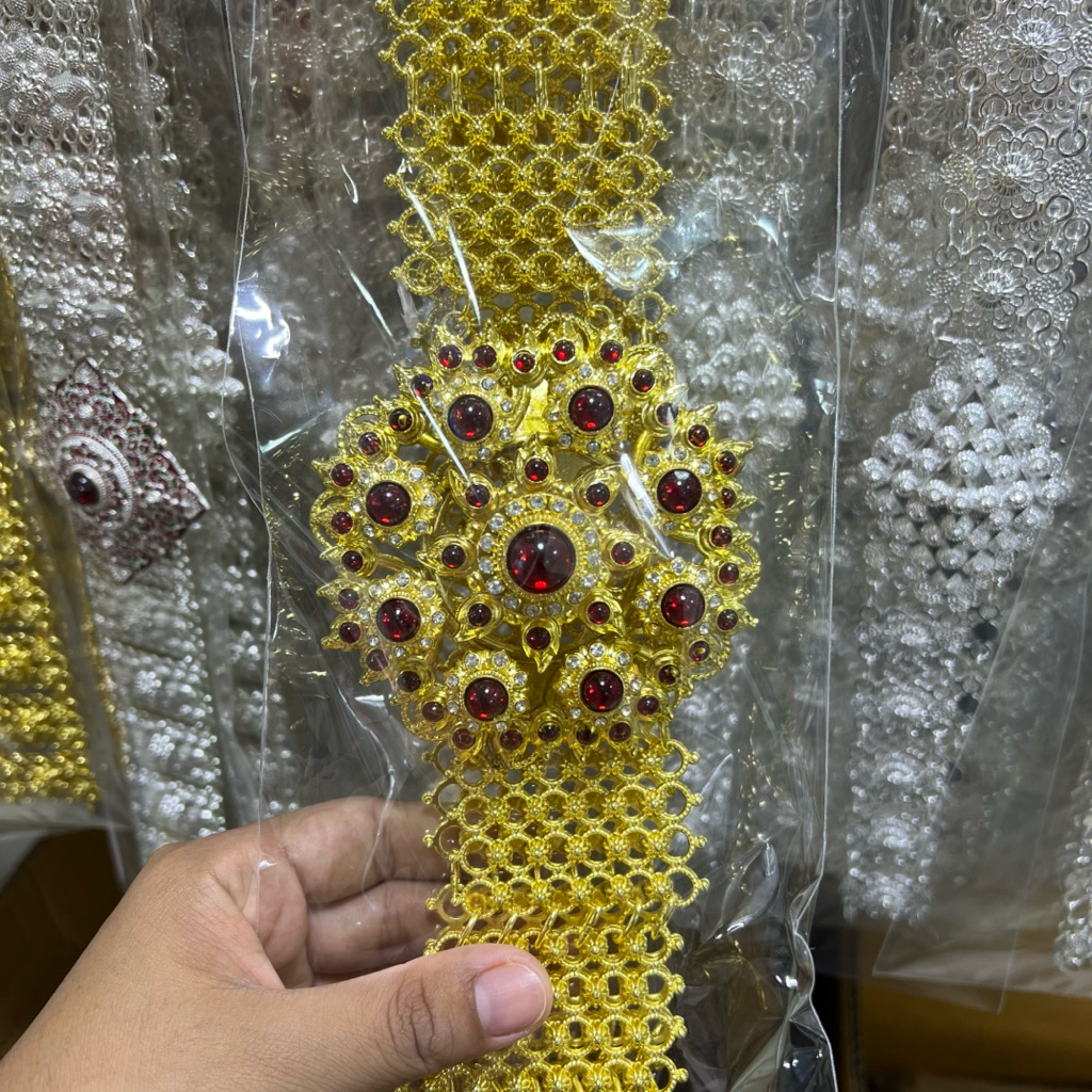 เข็มขัดเส้นใหญ่ เข็มขัดผ้าถุงไทยประยุกต์ เครื่องประดับไทย(สินค้าพร้อมส่ง)